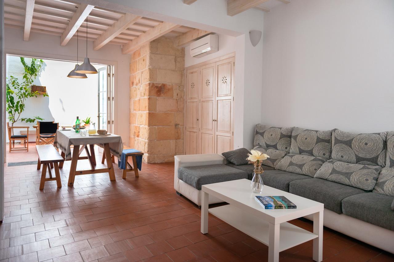 Cal Bisbe Villa Ciutadella  Ngoại thất bức ảnh