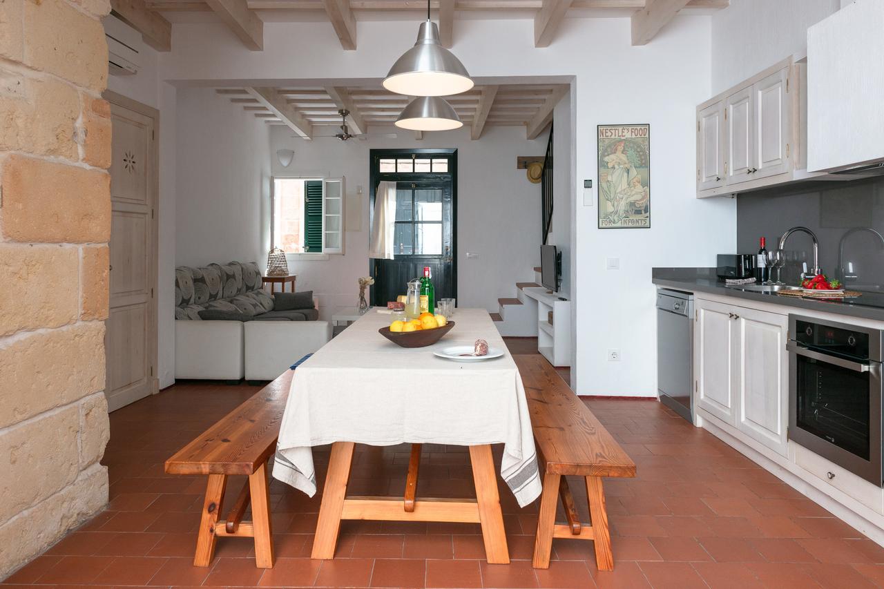 Cal Bisbe Villa Ciutadella  Ngoại thất bức ảnh